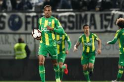 米乐官方入口 -风云突变山东泰山赛前更衣室发声；葡超版图或变；压力陡增；高层口径保持一致的简单介绍